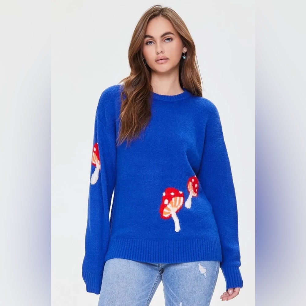 Super Cute Royal Blue Mushroom
Forever 21 Sweater sz Small